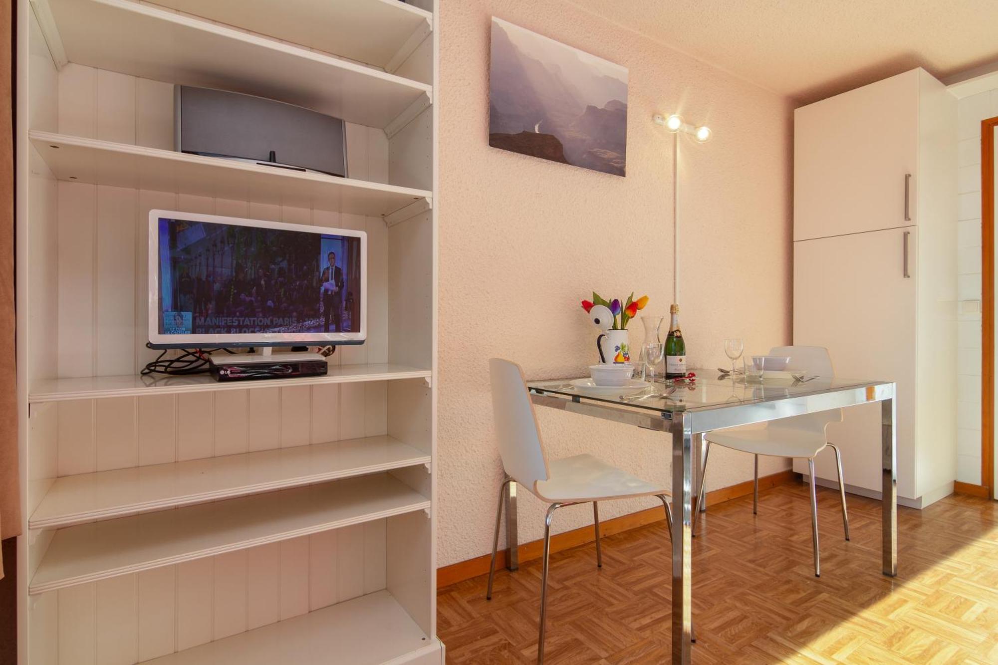 Residence Le Prarion 24A Ski In- Ski Out - Happy Rentals เลอุชส์ ภายนอก รูปภาพ